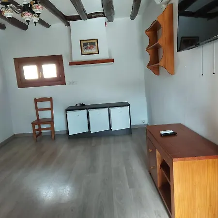 Hostal La Torreta Pensión *